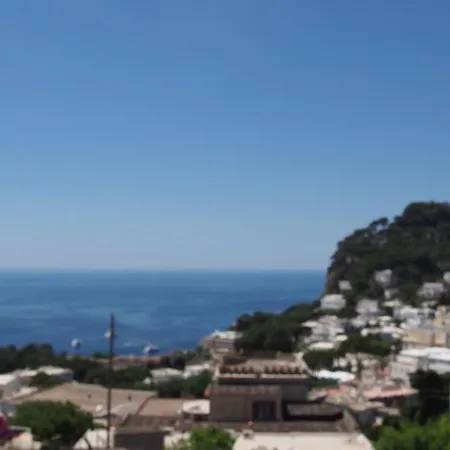 Bed & Breakfast Luxury Living 3*